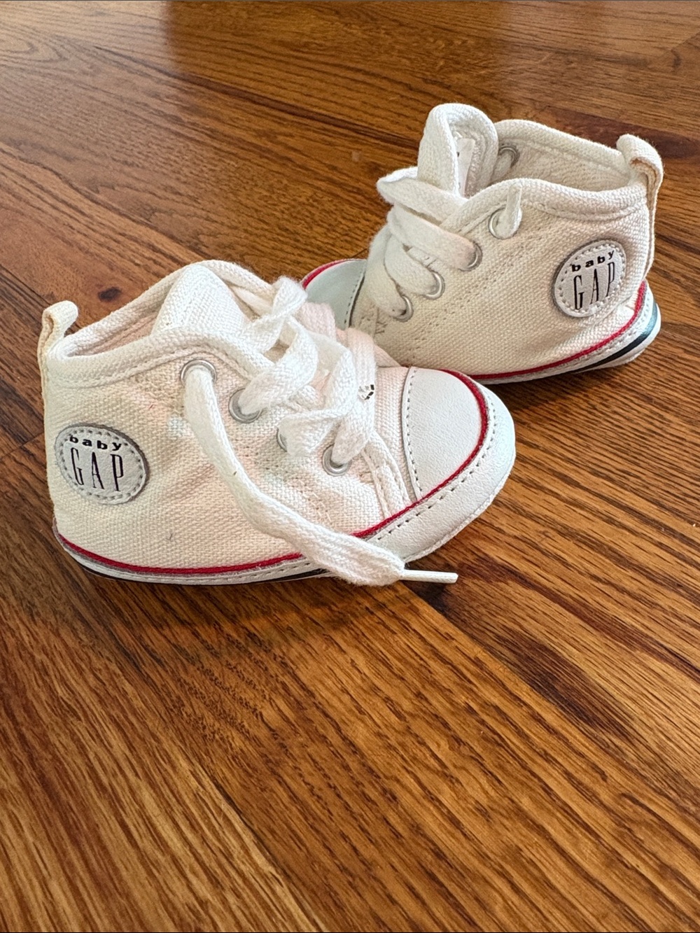 GAP White Canvas Baby High-Top Shoes with Red Accent Size 1